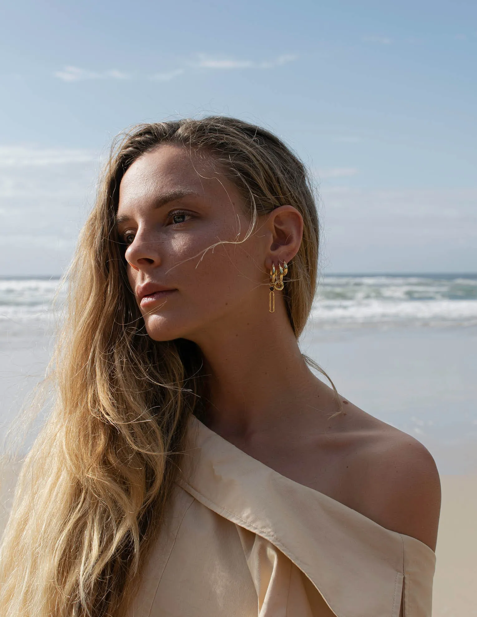 Leelah Hoop Earring <br> Gold Vermeil