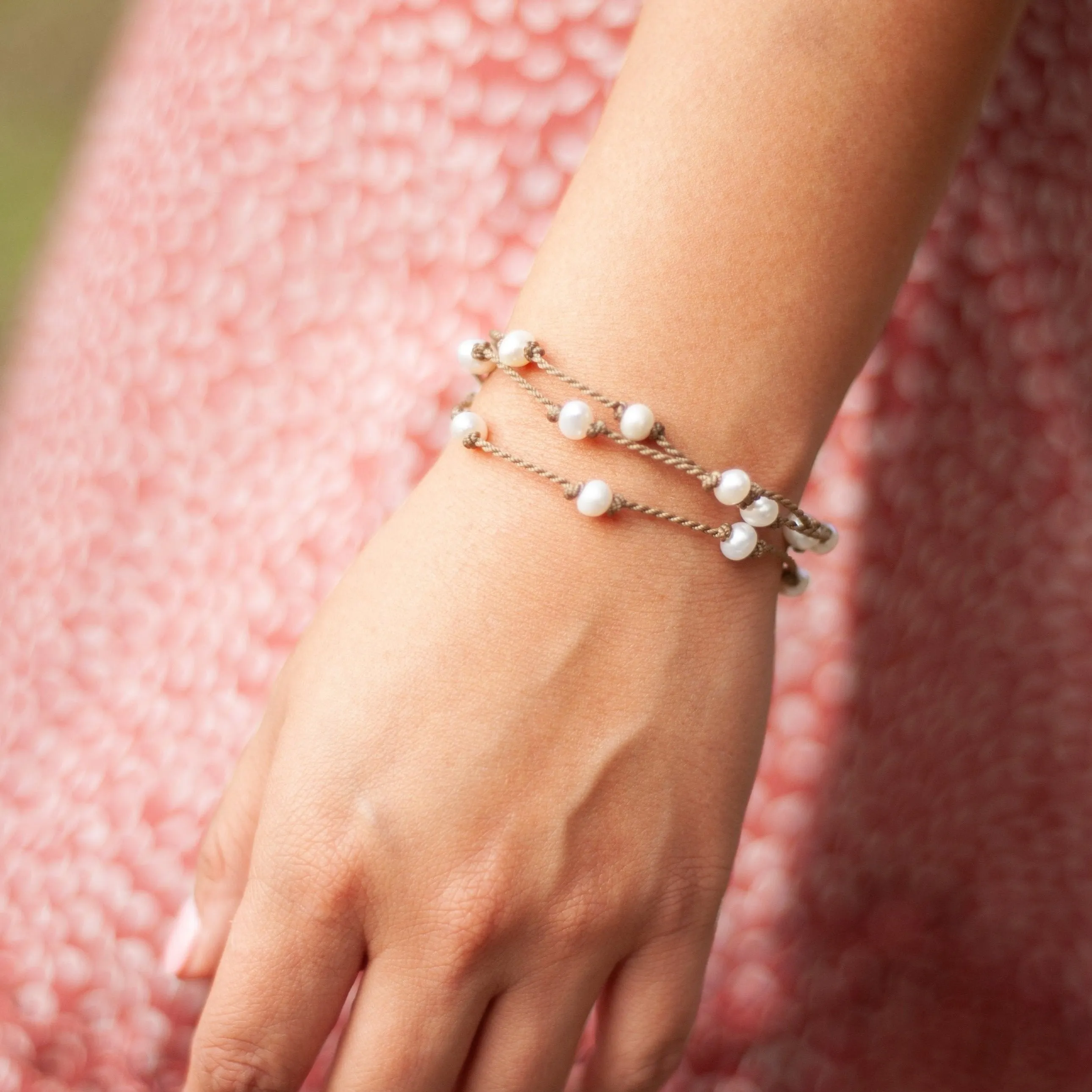 White Pearl Oval Petite - Wrap